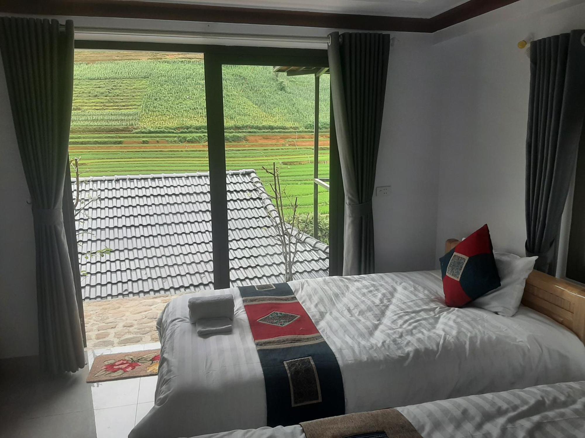 Dong Suoi H'Mong Homestay & Bungalow - Trek & Vegetarian Food Mu Cang Chai Szoba fotó